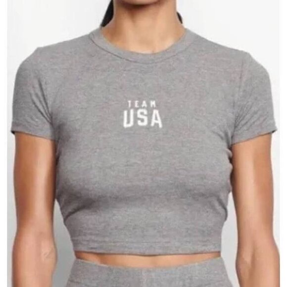 SKIMS Soft Lounge Rib Cropped T-Shirt Team USA Heather Gray Medium - Picture 1 of 9